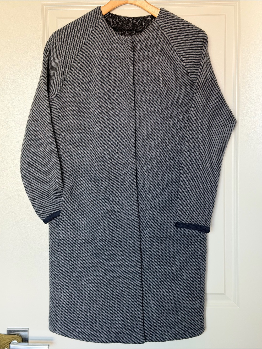 Jigsaw Luxury Gray Diagonal Knit Wool Blend Coat w/ Black Lace Lining Size M